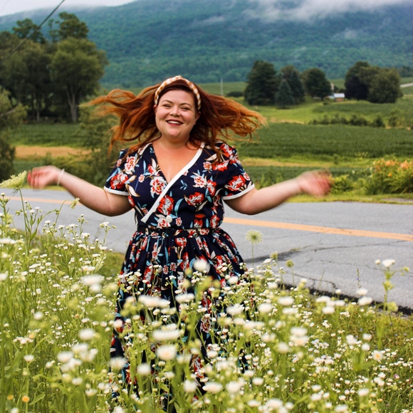 Meet the Seller! ♥️ - Picture 1 of 8